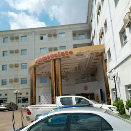 Room In Bb - Immaculate Royal International Hotel Owerri Ngoại thất bức ảnh