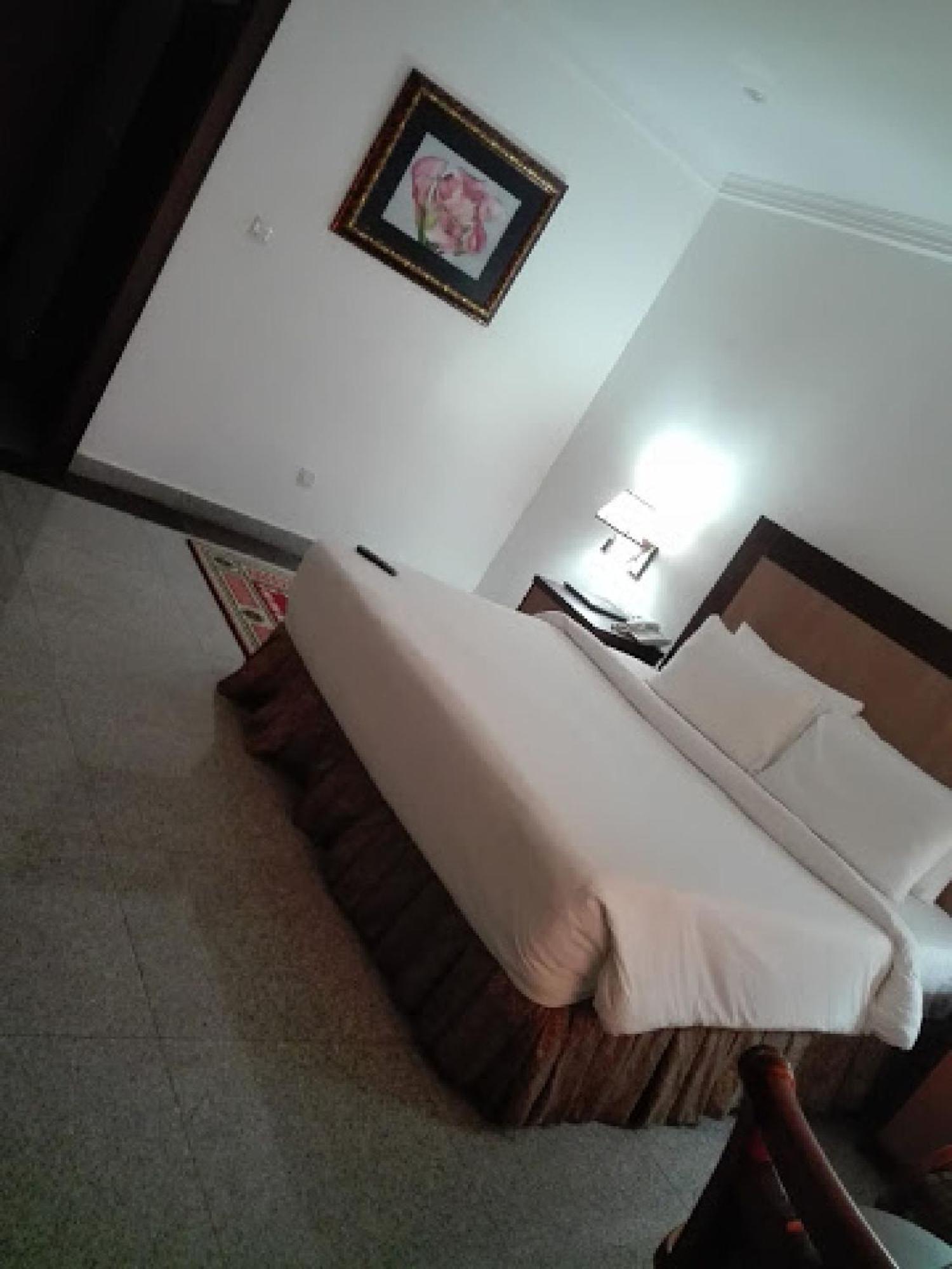 Room In Bb - Immaculate Royal International Hotel Owerri Ngoại thất bức ảnh