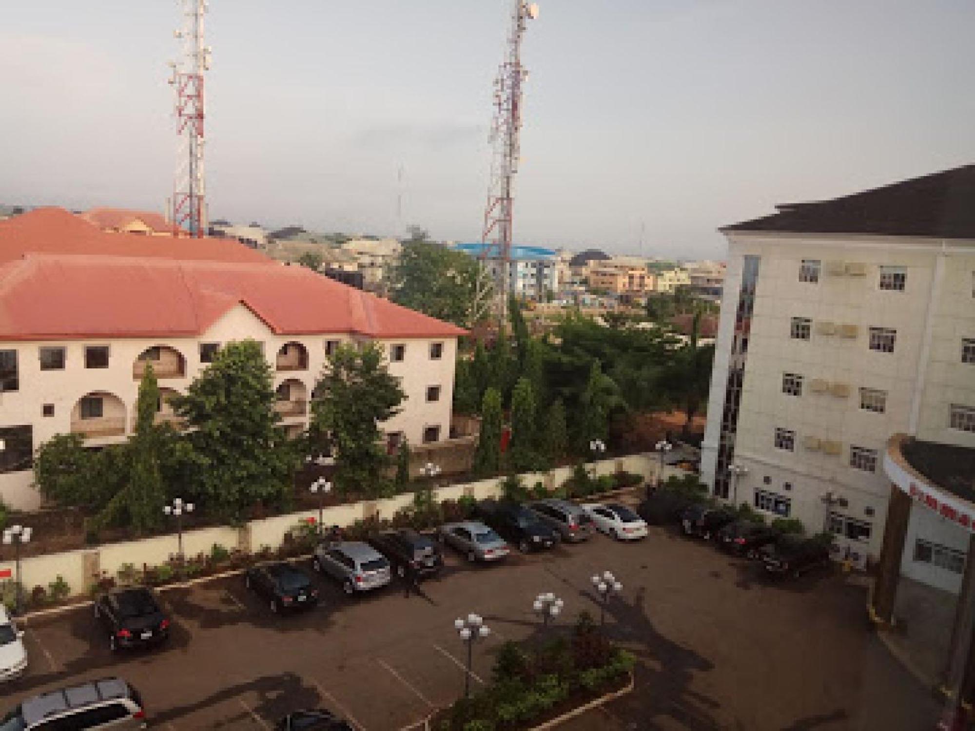 Room In Bb - Immaculate Royal International Hotel Owerri Ngoại thất bức ảnh