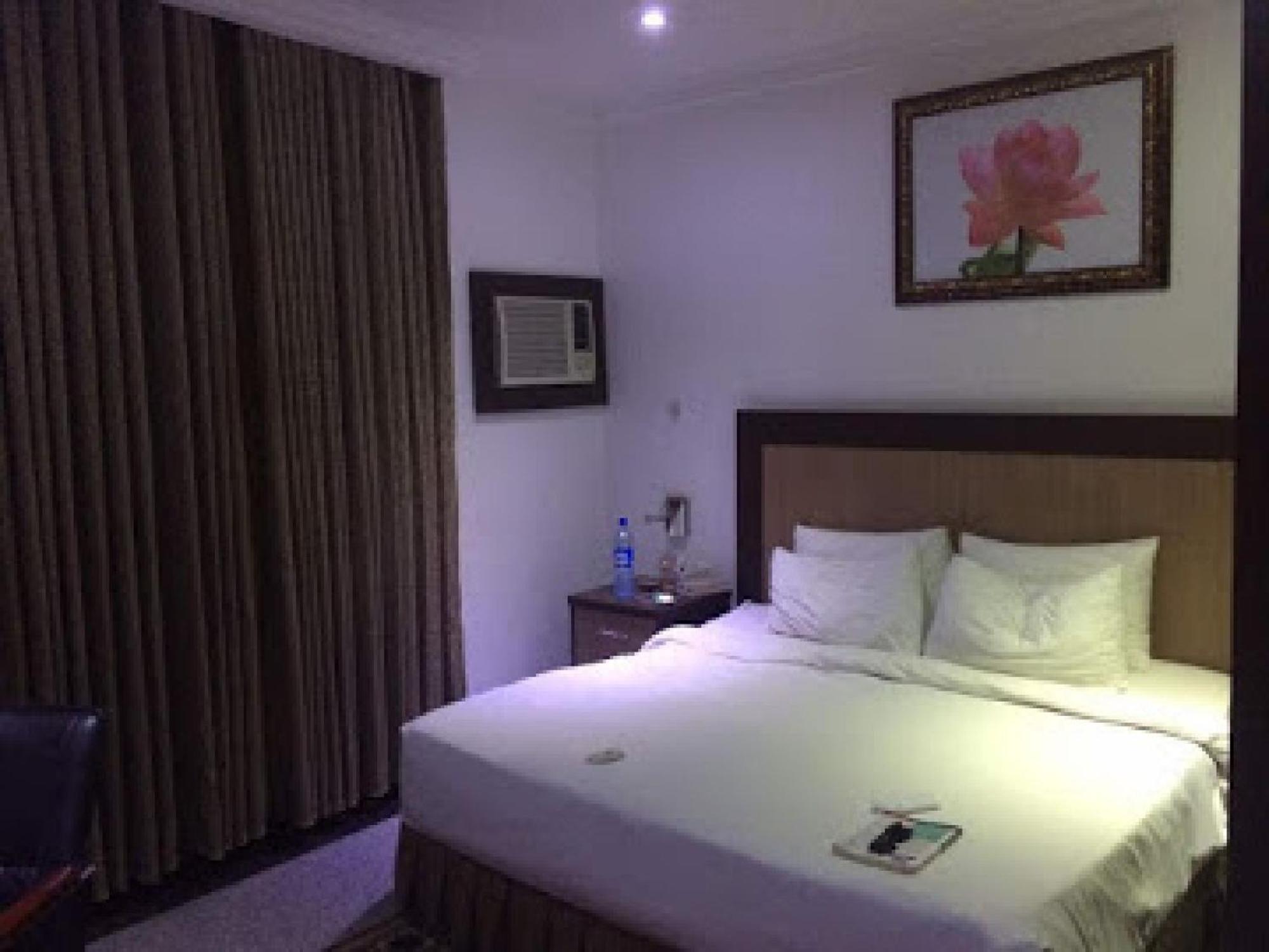 Room In Bb - Immaculate Royal International Hotel Owerri Ngoại thất bức ảnh
